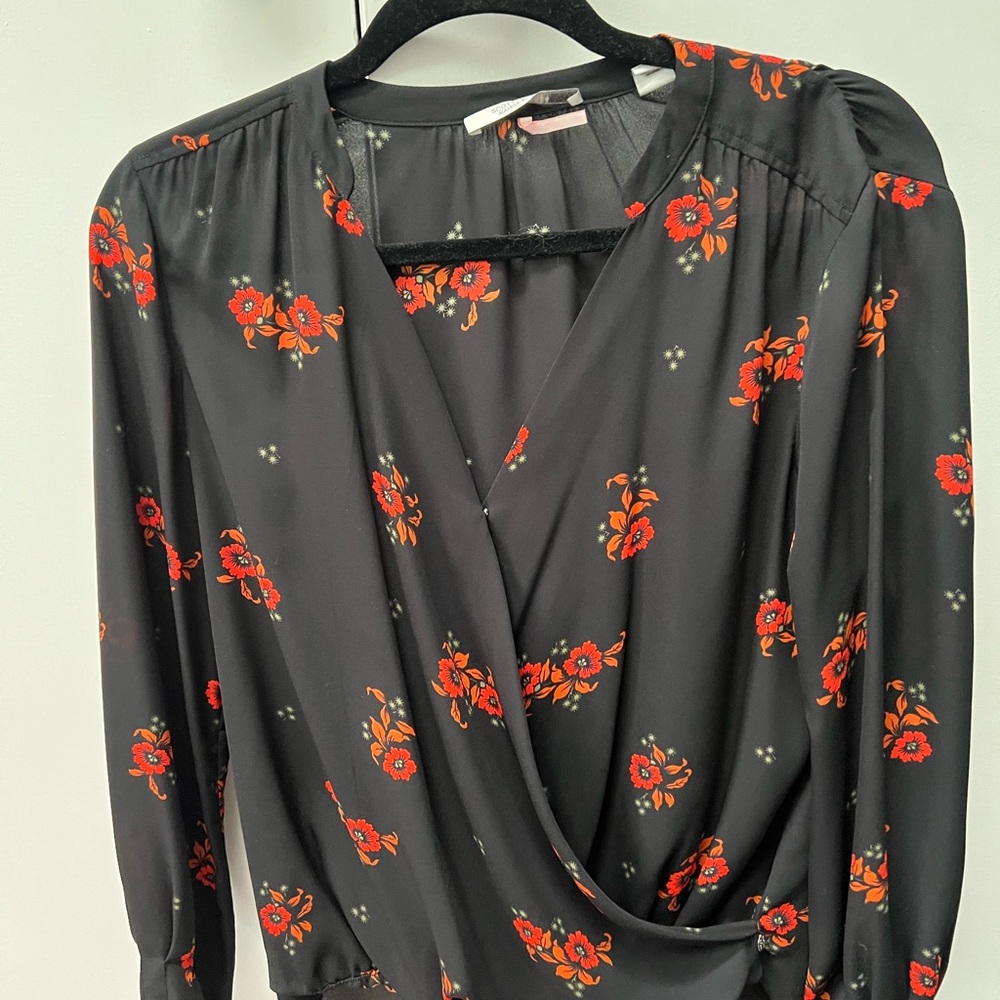 Scotch and soda size small body flowered blouse